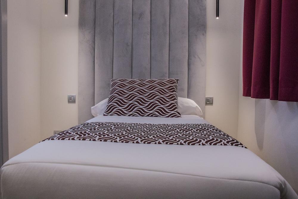 Hostal Juliette-Gran Via มาดริด ภายนอก รูปภาพ