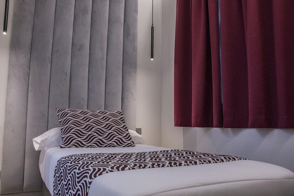 Hostal Juliette-Gran Via มาดริด ภายนอก รูปภาพ