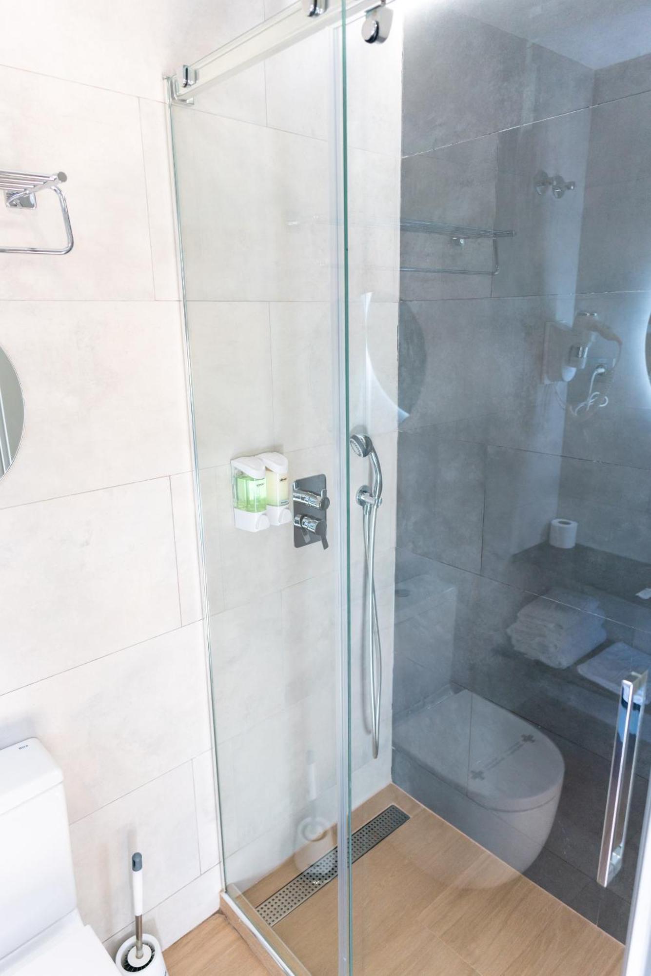 Hostal Juliette-Gran Via มาดริด ภายนอก รูปภาพ