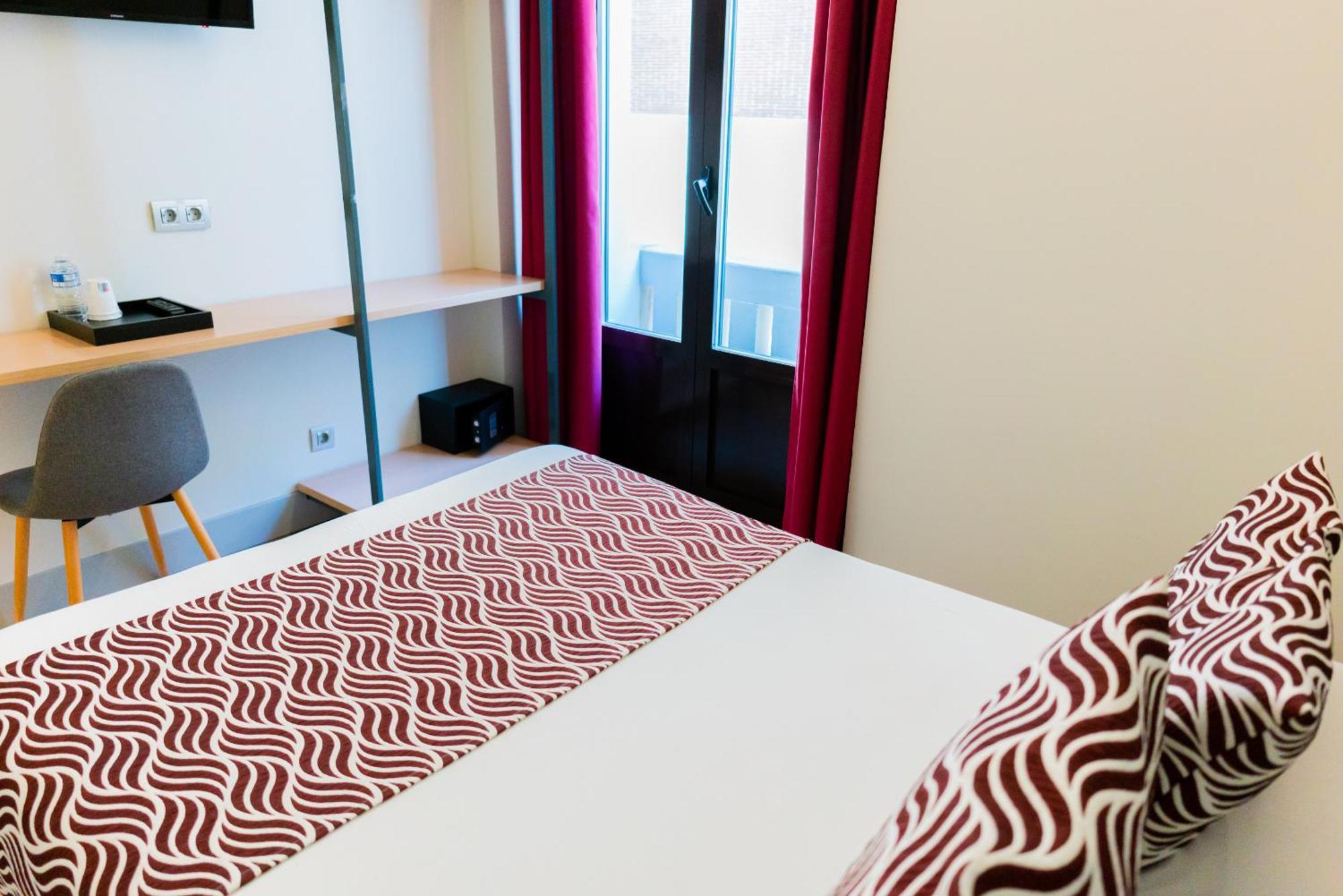 Hostal Juliette-Gran Via มาดริด ภายนอก รูปภาพ