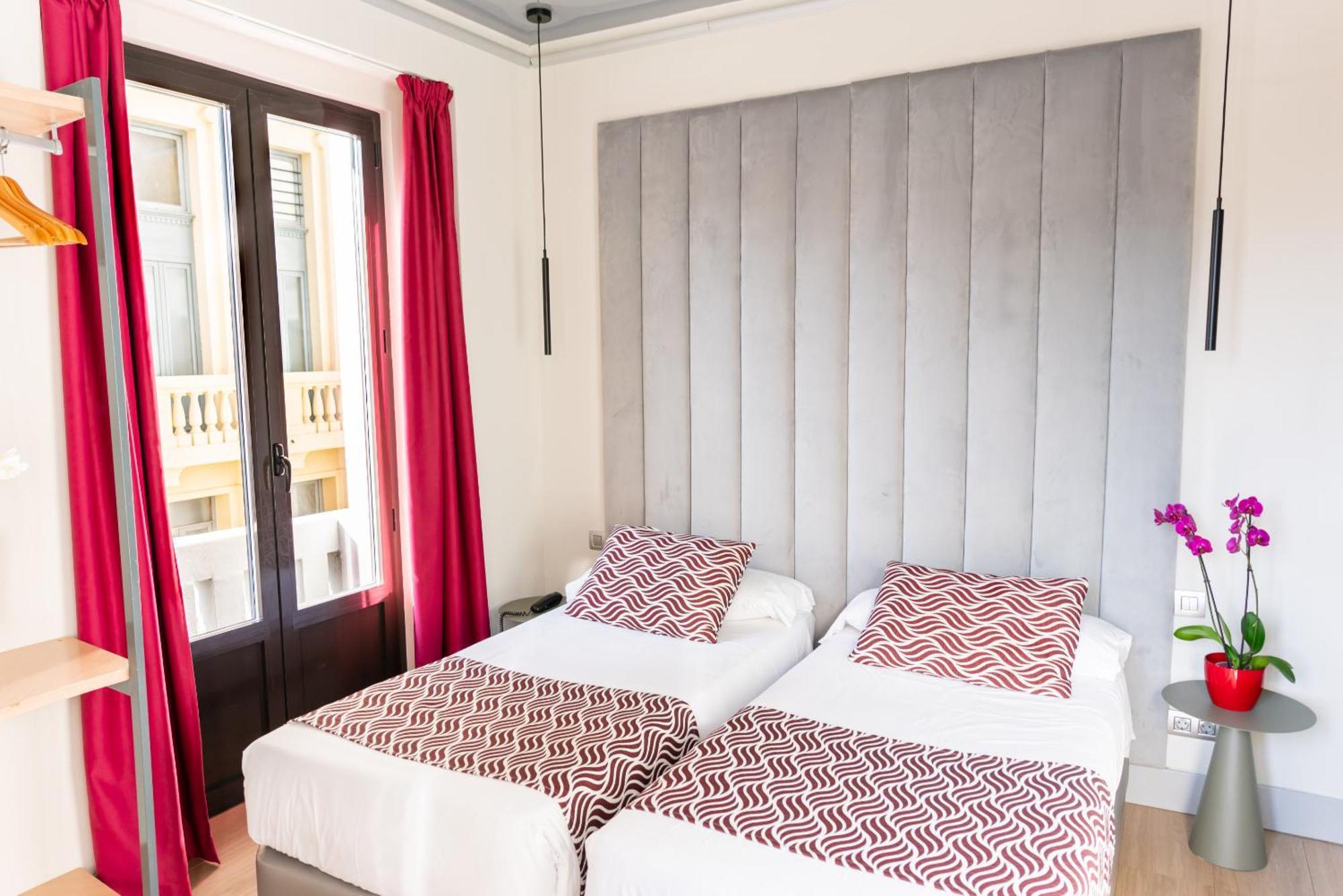 Hostal Juliette-Gran Via มาดริด ภายนอก รูปภาพ