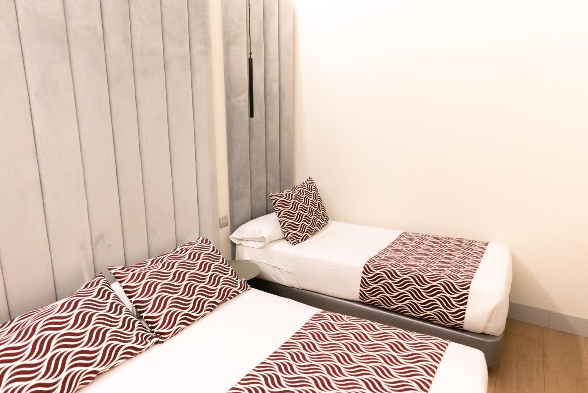 Hostal Juliette-Gran Via มาดริด ภายนอก รูปภาพ